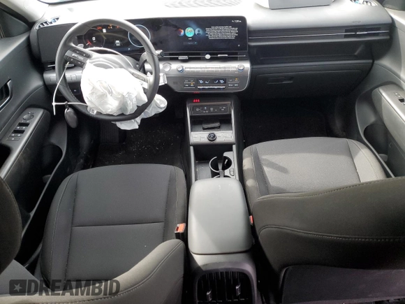 2025 Hyundai Kona SEL Convenience with VIN KM8HCCAB3SU212992, listed as a Copart auction lot 46318485 with 4,050 mi miles and Salvage Title. Bid and sale history available at DreamBid. Image 8.