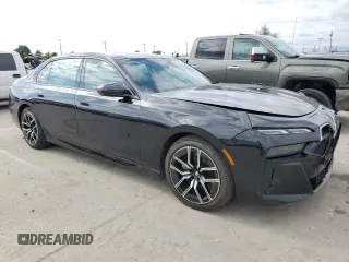 2024 BMW 7 Series 740i with VIN WBA23EH03RCP67206, listed as a Copart auction lot 54631285 with 22,901 mi miles and Salvage title. Bid and sale history available at DreamBid. Image 4.