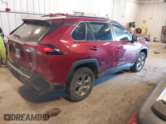 2024 Toyota RAV4 XLE with VIN 2T3P1RFV1RW423570, listed as a IAAI auction lot 41320150 with 34,490 mi miles. Bid and sale history available at carsss.com. Image 4.