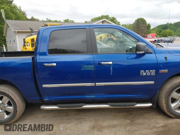 2017 Ram 1500 Big Horn z VIN 3C6RR7LT0HG523898, wystawiony jako IAAI lot #42333835 z przebiegiem 81 421 mil mil oraz . Historia ofert i sprzedaży dostępna na DreamBid. Obrazek 14.