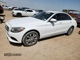 2015 Mercedes-Benz C 300 Luxury z VIN 55SWF4KB7FU040549, wystawiony jako Copart lot #61975685 z przebiegiem 110 966 mil mil oraz Czysty tytuł • Clean title. Historia ofert i sprzedaży dostępna na DreamBid. Obrazek 1.