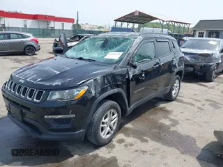 2018 Jeep Compass Sport z VIN 3C4NJDAB3JT245518, wystawiony jako IAAI lot #42094119 z przebiegiem 96 915 mil mil oraz . Historia ofert i sprzedaży dostępna na DreamBid. Obrazek 6.