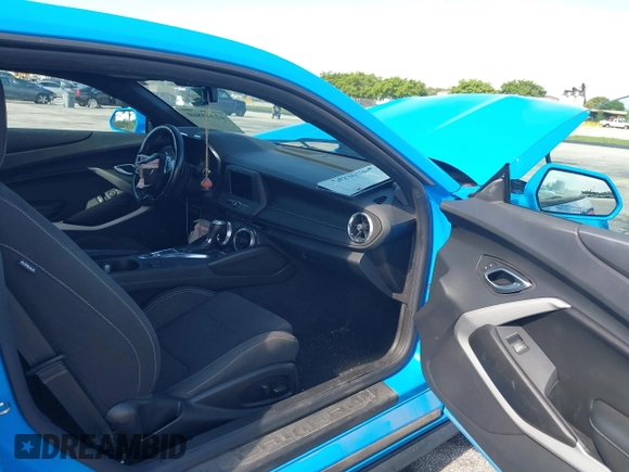 2023 Chevrolet Camaro 1LT с VIN 1G1FB1RS3P0108386, выставлен на аукционе IAAI как лот 42345860 с пробегом 28 488 миль миль и . История ставок и продаж доступна на DreamBid. Изображение 5.