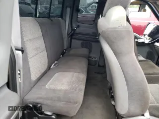 2002 Ford F-250 XL z VIN 1FTNX20L32EC44304, wystawiony jako Copart lot #60836194 z przebiegiem Nie podano mil oraz Szkoda całkowita • Salvage title. Historia ofert i sprzedaży dostępna na DreamBid. Obrazek 10.
