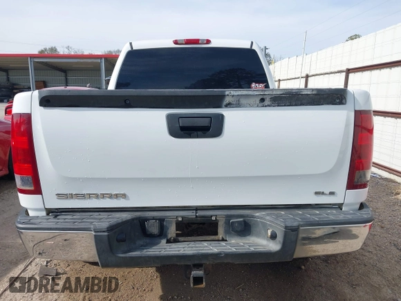 2008 GMC Sierra 1500 SLE1 with VIN 3GTEK13JX8G304275, listed as a IAAI auction lot 41249001 with 195,116 mi miles. Bid and sale history available at carsss.com. Image 17.