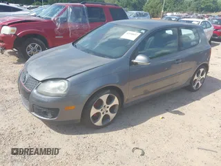 2009 Volkswagen GTI z VIN WVWEV71K99W014585, wystawiony jako IAAI lot #42550037 z przebiegiem 107 151 mil mil oraz . Historia ofert i sprzedaży dostępna na DreamBid. Obrazek 2.
