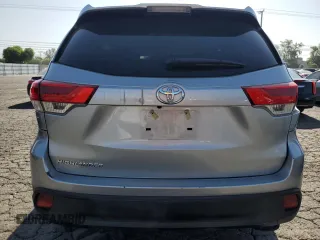 2019 Toyota Highlander LE with VIN 5TDZZRFH6KS350151, listed as a Copart auction lot 60683445 with 57,853 mi miles and Salvage title. Bid and sale history available at DreamBid. Image 6.