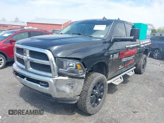 2013 Ram 2500 Big Horn z VIN 3C6UR5DL9DG549987, wystawiony jako IAAI lot #41910701 z przebiegiem 217 477 mil mil oraz . Historia ofert i sprzedaży dostępna na DreamBid. Obrazek 17.