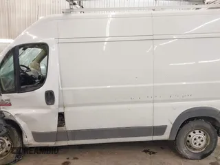 2014 Ram ProMaster Cargo with VIN 3C6TRVCG4EE101220, listed as a IAAI auction lot 41323764 with 270,810 mi miles. Bid and sale history available at carsss.com. Image 14.