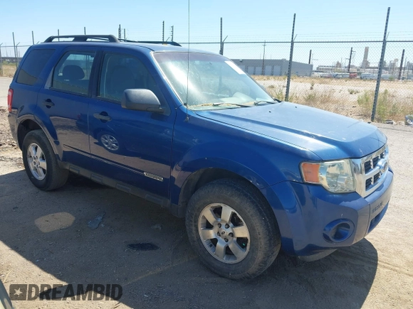 2008 Ford Escape XLS z VIN 1FMCU02Z28KC00547, wystawiony jako IAAI lot #42540493 z przebiegiem 142 584 mil mil oraz . Historia ofert i sprzedaży dostępna na DreamBid. Obrazek 1.