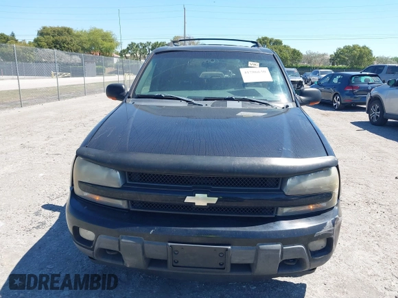 2002 Chevrolet TrailBlazer LTZ with VIN 1GNDT13S222183007, listed as a IAAI auction lot 41786630 with 216,878 mi miles and . Bid and sale history available at DreamBid. Image 12.