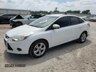 2013 Ford Focus SE with VIN 1FADP3F22DL309003, listed as a Copart auction lot 57093285 with 117,876 mi miles and Salvage title. Bid and sale history available at DreamBid. Image 1.