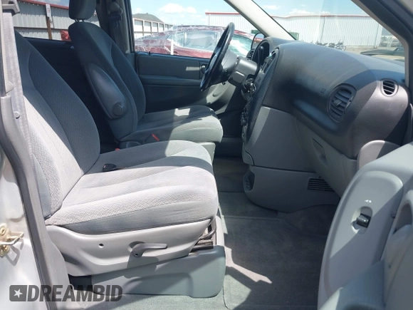 2005 Dodge Caravan SXT с VIN 2D4GP44L25R324539, выставлен на аукционе IAAI как лот 42532136 с пробегом 273 171 миль миль и . История ставок и продаж доступна на DreamBid. Изображение 5.