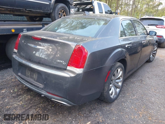 2017 Chrysler 300 C with VIN 2C3CCAEG2HH588009, listed as a IAAI auction lot 42035609 with 204,795 mi miles and . Bid and sale history available at DreamBid. Image 4.
