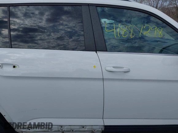 2019 Volkswagen Atlas SE с VIN 1V2LR2CA3KC543118, выставлен на аукционе IAAI как лот 41887298 с пробегом 103 261 миль миль и . История ставок и продаж доступна на DreamBid. Изображение 14.