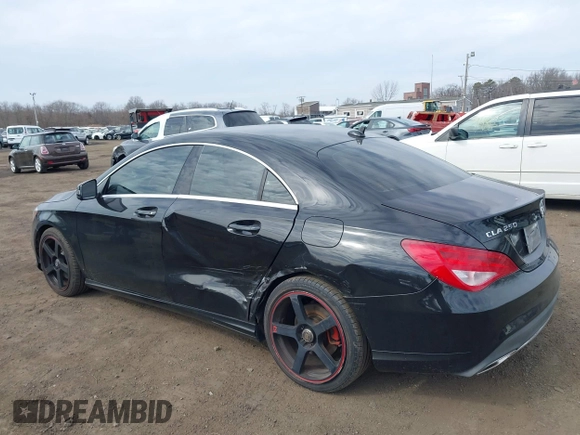 2018 Mercedes-Benz CLA 250 z VIN WDDSJ4GB8JN605978, wystawiony jako IAAI lot #41664999 z przebiegiem 59 527 mil mil oraz . Historia ofert i sprzedaży dostępna na DreamBid. Obrazek 6.