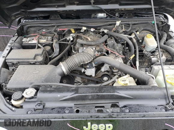 2009 Jeep Wrangler Unlimited X with VIN 1J4GA39119L755818, listed as a Copart auction lot 47886245 with 187,972 mi miles and Salvage Title. Bid and sale history available at carsss.com. Image 12.