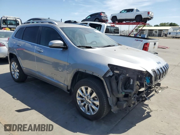 2017 Jeep Cherokee Overland z VIN 1C4PJMJS1HW588812, wystawiony jako Copart lot #58182885 z przebiegiem 77 794 mil mil oraz Szkoda całkowita • Salvage title. Historia ofert i sprzedaży dostępna na DreamBid. Obrazek 4.