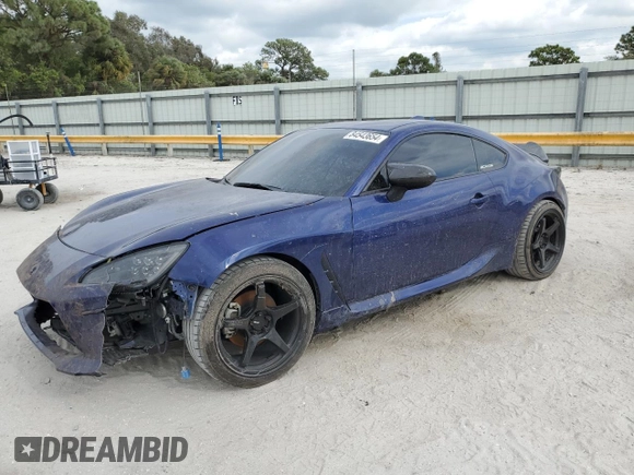 2023 Toyota 86 with VIN JF1ZNBB15P9753934, listed as a Copart auction lot 84543654 with 9,731 mi miles and Non Repairable. Bid and sale history available at DreamBid. Image 1.