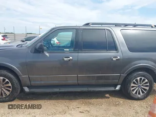 2017 Ford Expedition Max XLT z VIN 1FMJK1HT5HEA35548, wystawiony jako IAAI lot #42435767 z przebiegiem 141 955 mil mil oraz . Historia ofert i sprzedaży dostępna na DreamBid. Obrazek 14.