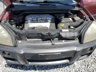 2005 Hyundai Tucson GLS с VIN KM8JN12D55U215817, выставлен на аукционе Copart как лот 57085295 с пробегом 110 863 миль миль и Списание • Salvage title. История ставок и продаж доступна на DreamBid. Изображение 12.