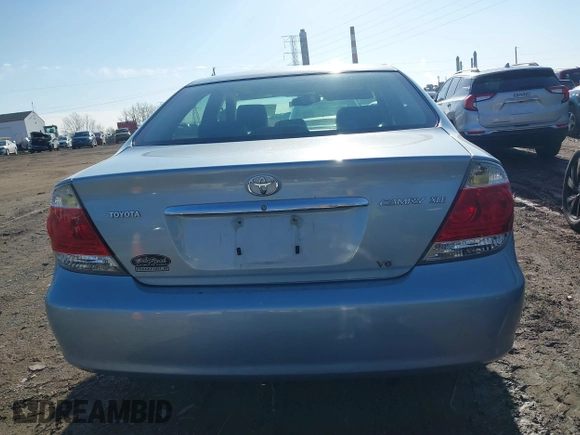 2006 Toyota Camry LE z VIN 4T1BF30K46U621829, wystawiony jako IAAI lot #41068239 z przebiegiem 96 942 mil mil oraz . Historia ofert i sprzedaży dostępna na DreamBid. Obrazek 16.