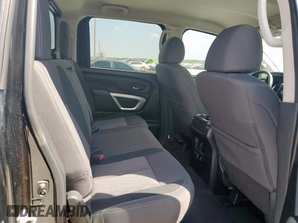 2024 Nissan Titan Pro-4X with VIN 1N6AA1ED3RN109827, listed as a Copart auction lot 50633225 with 4,076 mi miles and Salvage title. Bid and sale history available at DreamBid. Image 10.