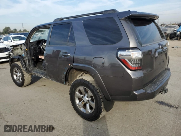 2018 Toyota 4Runner SR5 with VIN JTEBU5JR7J5606564, listed as a Copart auction lot 82647504 with 149,936 mi miles and Salvage Title. Bid and sale history available at carsss.com. Image 2.