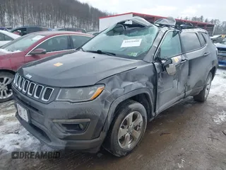 2017 Jeep Compass Latitude with VIN 3C4NJDBB1HT656327, listed as a IAAI auction lot 41629400 with 116,554 mi miles. Bid and sale history available at carsss.com. Image 2.