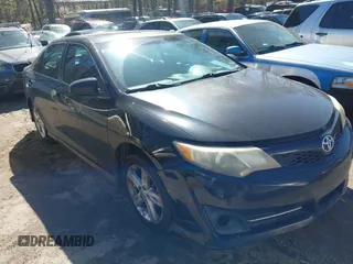 2013 Toyota Camry L with VIN 4T1BF1FK0DU713478, listed as a IAAI auction lot 41886214 with 161,920 mi miles. Bid and sale history available at carsss.com. Image 1.