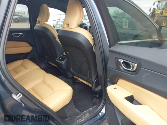 2022 Volvo XC60 Inscription with VIN YV4L12RL9N1086152, listed as a IAAI auction lot 41691323 with 35,055 mi miles and . Bid and sale history available at DreamBid. Image 8.