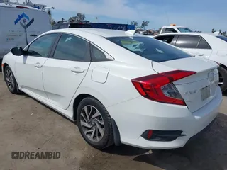 2017 Honda Civic EX z VIN 2HGFC2F76HH514686, wystawiony jako IAAI lot #41936117 z przebiegiem 56 711 mil mil oraz . Historia ofert i sprzedaży dostępna na DreamBid. Obrazek 3.