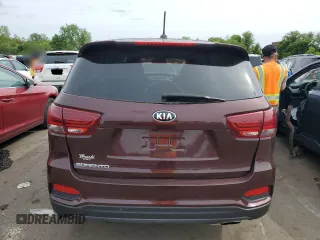 2019 Kia Sorento LX z VIN 5XYPGDA3XKG558803, wystawiony jako Copart lot #57885915 z przebiegiem 70 055 mil mil oraz Szkoda całkowita • Salvage title. Historia ofert i sprzedaży dostępna na DreamBid. Obrazek 6.
