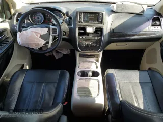 2015 Chrysler Town & Country Touring L with VIN 2C4RC1CG8FR561865, listed as a Copart auction lot 53851285 with 113,366 mi miles and Clean Title. Bid and sale history available at DreamBid. Image 8.