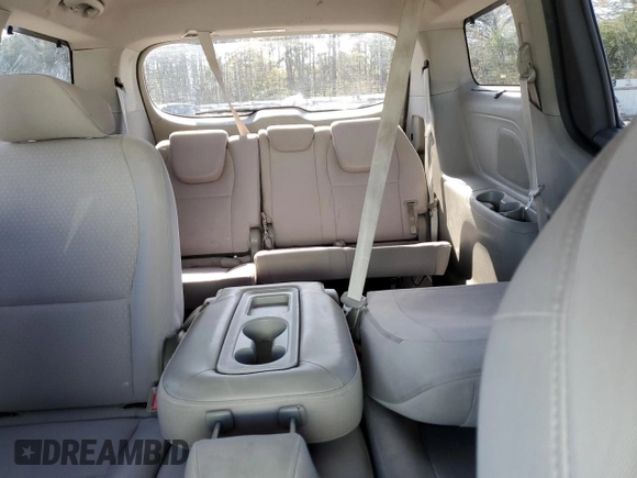 2016 Kia Sedona LX with VIN KNDMB5C17G6163863, listed as a Copart auction lot 52128745 with 165,416 mi miles and Salvage Title. Bid and sale history available at DreamBid. Image 10.