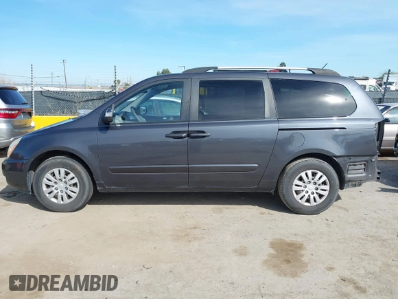 2012 Kia Sedona LX with VIN KNDMG4C7XC6475511, listed as a IAAI auction lot 41845131 with 132,023 mi miles. Bid and sale history available at carsss.com. Image 15.