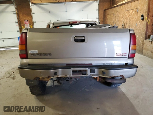 2003 GMC Sierra Denali z VIN 2GTFK69U531264188, wystawiony jako Copart lot #70624354 z przebiegiem Nie podano mil oraz Szkoda całkowita • Salvage title. Historia ofert i sprzedaży dostępna na DreamBid. Obrazek 6.