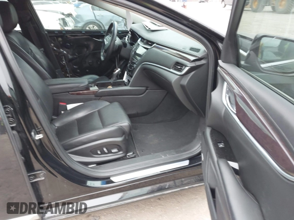 2017 Cadillac XTS Luxury with VIN 2G61M5S39H9166549, listed as a IAAI auction lot 41593859 with 164,557 mi miles. Bid and sale history available at carsss.com. Image 5.