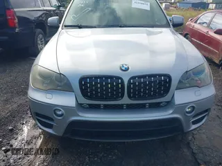 2012 BMW X5 35i z VIN 5UXZV4C56CL749457, wystawiony jako IAAI lot #42250854 z przebiegiem 153 968 mil mil oraz . Historia ofert i sprzedaży dostępna na DreamBid. Obrazek 13.
