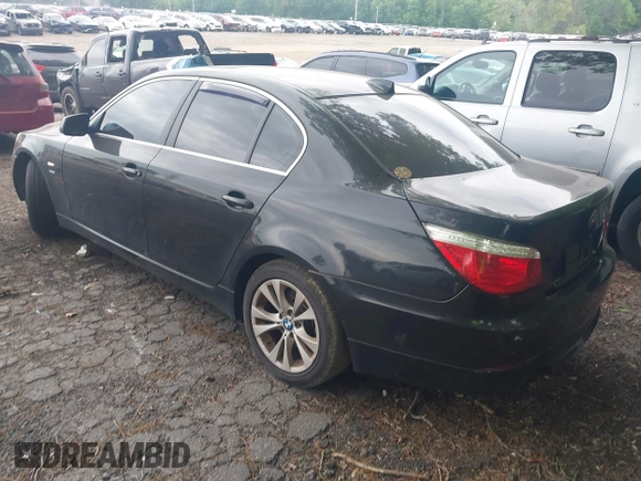 2010 BMW 5 Series 535i xDrive with VIN WBANV9C5XAC390640, listed as a IAAI auction lot 42100762 with 206,020 mi miles. Bid and sale history available at carsss.com. Image 3.