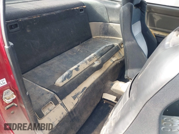 1991 Honda Civic z VIN JHMED8352MS017715, wystawiony jako IAAI lot #42007974 z przebiegiem 185 009 mil mil oraz . Historia ofert i sprzedaży dostępna na DreamBid. Obrazek 8.