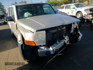 2008 Jeep Commander Limited with VIN 1J8HG582X8C200842, listed as a Copart auction lot 68732374 with 249,654 mi miles and Salvage Title. Bid and sale history available at carsss.com. Image 11.