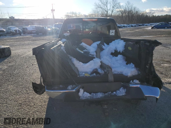 2006 GMC Canyon SLE2 with VIN 1GTDT136168309176, listed as a Copart auction lot 83216024 with 172,538 mi miles and Salvage Title. Bid and sale history available at carsss.com. Image 6.