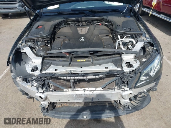 2018 Mercedes-Benz E-Class E 400 with VIN WDD1J6FB3JF018946, listed as a IAAI auction lot 41532585 with 75,213 mi miles. Bid and sale history available at carsss.com. Image 10.