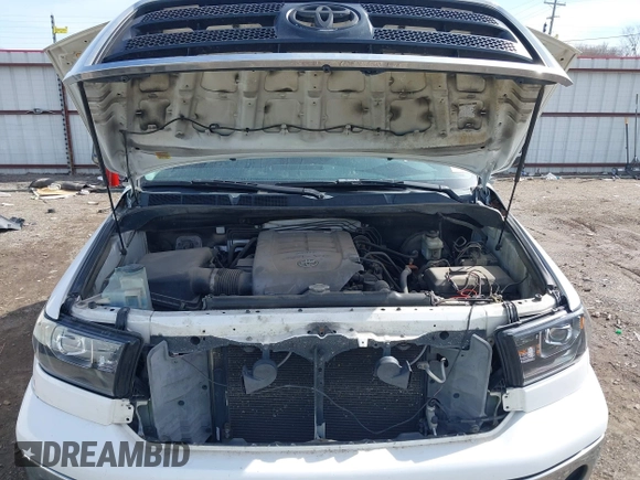 2010 Toyota Tundra 4WD Truck with VIN 5TFUM5F17AX010617, listed as a IAAI auction lot 41632318 with 363,446 mi miles. Bid and sale history available at carsss.com. Image 10.