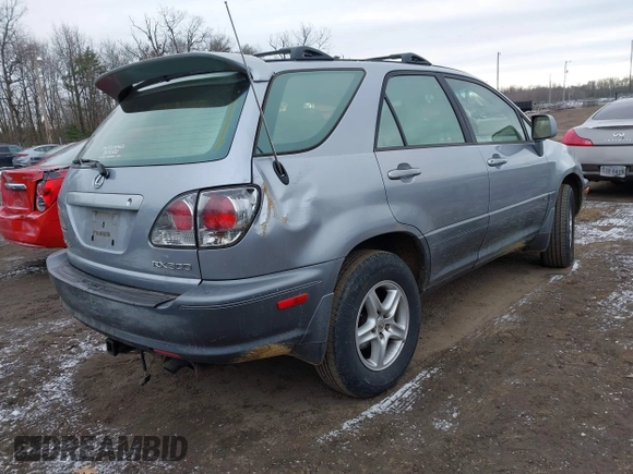 2002 Lexus RX 300 with VIN JTJGF10U120140757, listed as a IAAI auction lot 41357989 with 196,898 mi miles. Bid and sale history available at carsss.com. Image 4.