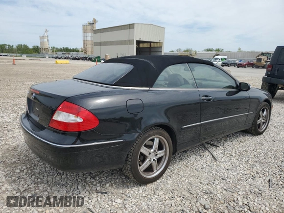 2006 Mercedes-Benz CLK-Class 3.5L with VIN WDBTK56G26T069271, listed as a Copart auction lot 52191604 with 117,124 mi miles and Salvage Title. Bid and sale history available at carsss.com. Image 3.