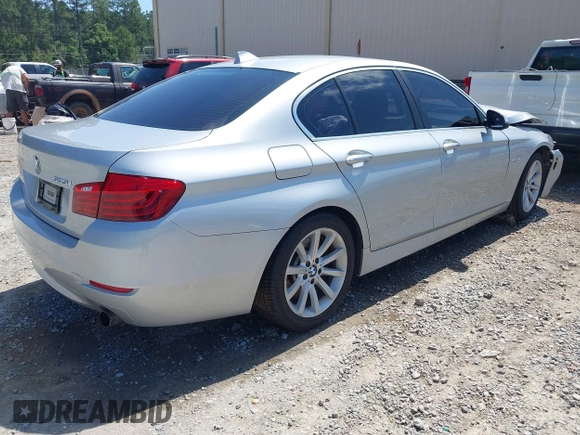 2014 BMW 5 Series 535i z VIN WBA5B1C58ED481996, wystawiony jako IAAI lot #42260808 z przebiegiem 112 539 mil mil oraz . Historia ofert i sprzedaży dostępna na DreamBid. Obrazek 4.