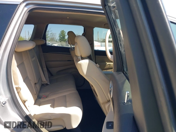 2019 Jeep Grand Cherokee Upland with VIN 1C4RJFAG8KC773206, listed as a IAAI auction lot 42059861 with 81,439 mi miles. Bid and sale history available at carsss.com. Image 8.