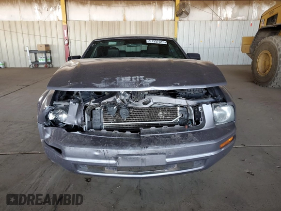 2007 Ford Mustang Deluxe with VIN 1ZVHT84N075365657, listed as a Copart auction lot 57357015 with 140,855 mi miles and Salvage title. Bid and sale history available at DreamBid. Image 5.